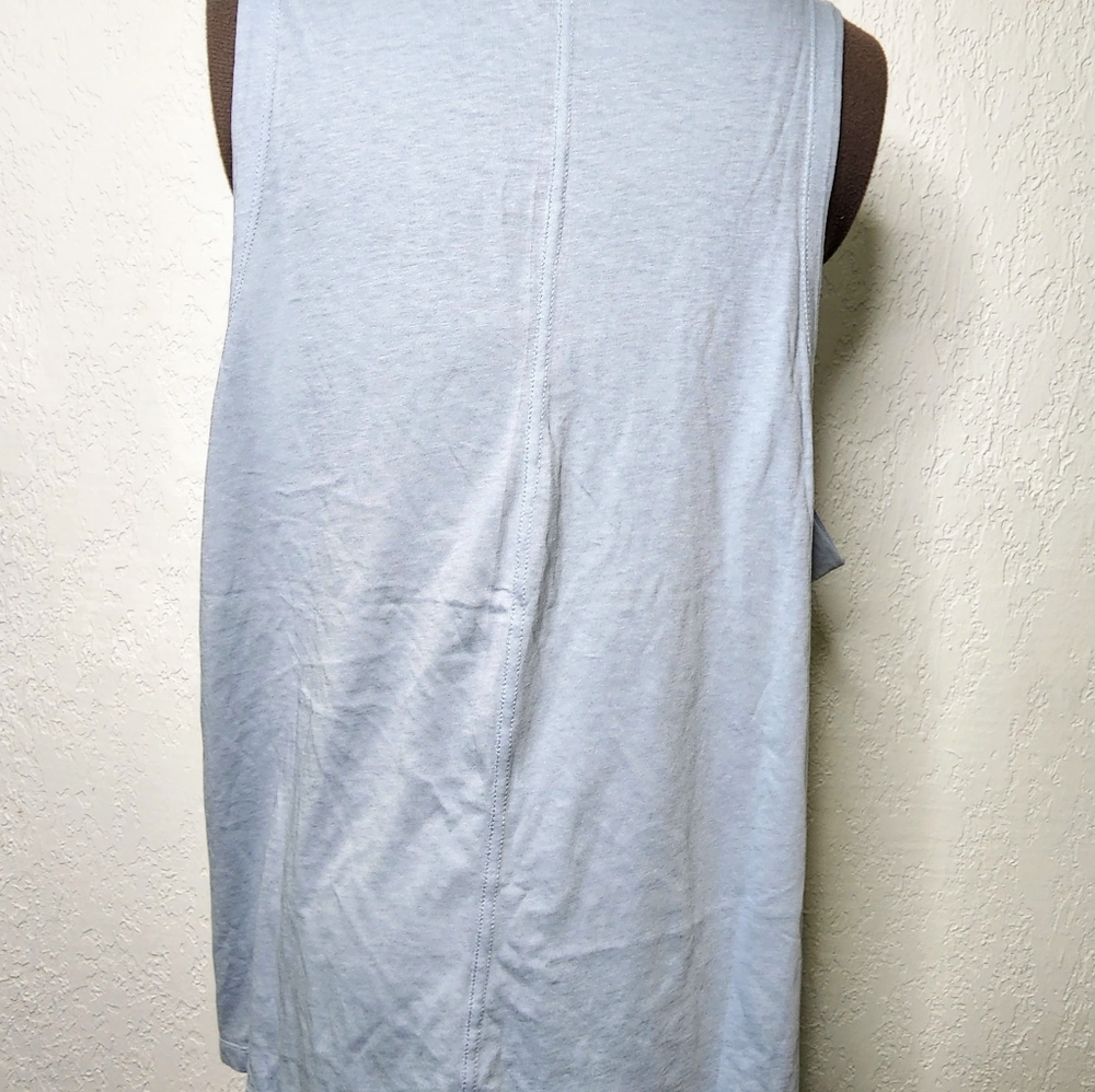 Reebok Women’s Blue Workout MYT Muscle Tank Top Plus Size 1X Moisture Wicking - Picture 9 of 12